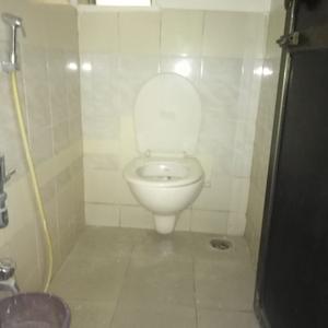 Bathroom Image of 585 Sq.ft 1 BHK Apartment / Flat for sale in Mulund West Mumbai for Rs. 11000000