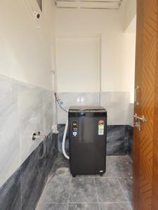 Bathroom Image of 800 Sq.ft 1 BHK Apartment / Flat for rent in Kondapur Hyderabad for Rs. 26000