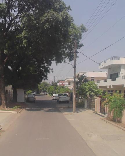 33A, Sector 33 Main Image 1