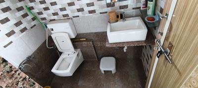 Bathroom Image of 1305 Sq.ft 3 BHK Apartment / Flat for sale in Shayona City 3, Ghatlodiya Ahmedabad for Rs. 9000000