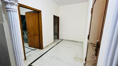 Image of 800 Sq.ft 2 BHK Independent House for rent in Independent House, Sector 8, Gurgaon for Rs. 17500
