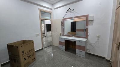 Bedroom Image of 1350 Sq.ft 3 BHK Builder Floor for rent in Sector 110 Gurgaon for Rs. 40000