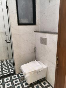 Common Bathroom Image of 1600 Sq.ft 2.5 BHK Apartment / Flat for rent in Mahindra Aura, Sector 110A Gurgaon for Rs. 36000
