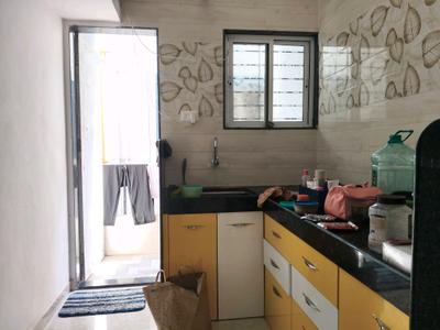 Kitchen Image of 648 Sq.ft 1 BHK Apartment / Flat for rent in Kothrud Pune for Rs. 16000