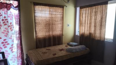 Bedroom Image of 850 Sq.ft 2 BHK Builder Floor for sale in New Alipore Kolkata for Rs. 6500000