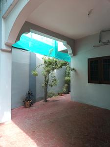Car Garage Image of 2619 Sq.ft 3 BHK Independent House for sale in Rasoolpura Hyderabad for Rs. 29900000