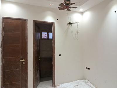 Bedroom Image of 1000 Sq.ft 3 BHK Builder Floor for sale in Paschim Vihar New Delhi for Rs. 20000000