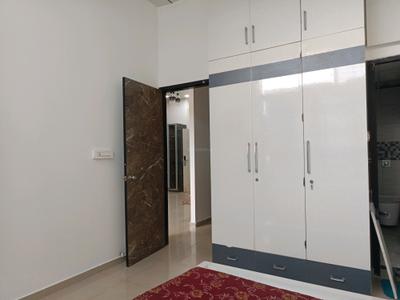 Bedroom Image of 1000 Sq.ft 2 BHK Apartment / Flat for rent in Amanora Future Towers, Hadapsar Pune for Rs. 36000