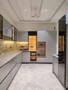 Kitchen Image of 5000 Sq.ft 3 BHK Builder Floor for rent in DLF City Phase 1, DLF Phase 1 Gurgaon for Rs. 250000