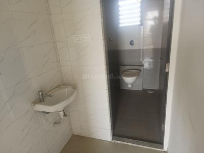 Bathroom Image of 1300 Sq.ft 3 BHK Apartment / Flat for rent in Karda Hari Aakruti Phase II, Dwarka Nashik for Rs. 24000