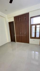 Bedroom Image of 2034 Sq.ft 3 BHK Apartment / Flat for sale in Ivory County Phase 1, Sector 115 Noida for Rs. 35000000