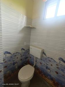 Bathroom Image of 500 Sq.ft 1 BHK Independent House for rent in Manglapuri New Delhi for Rs. 9000