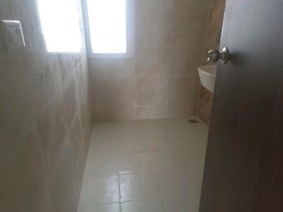 Common Bathroom Image of 1099 Sq.ft 2 BHK Apartment / Flat for rent in Hero Homes, Sector 104 Gurgaon for Rs. 50000