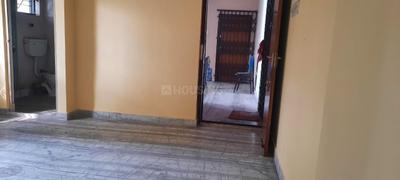 Bedroom Image of 950 Sq.ft 2 BHK Apartment / Flat for sale in Naktala Kolkata for Rs. 3800000