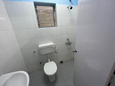 Bathroom Image of 1100 Sq.ft 3 BHK Apartment / Flat for rent in Shapoorji Pallonji Shukhobrishti, New Town Kolkata for Rs. 28000