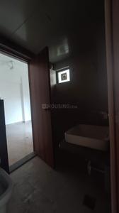 Bathroom Image of 2055 Sq.ft 4 BHK Apartment / Flat for sale in Azea Botanica, Vrindavan Yojana Lucknow for Rs. 19500000