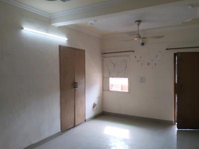 Bedroom Image of 900 Sq.ft 2 BHK Apartment / Flat for sale in KG-III New Delhi for Rs. 14000000