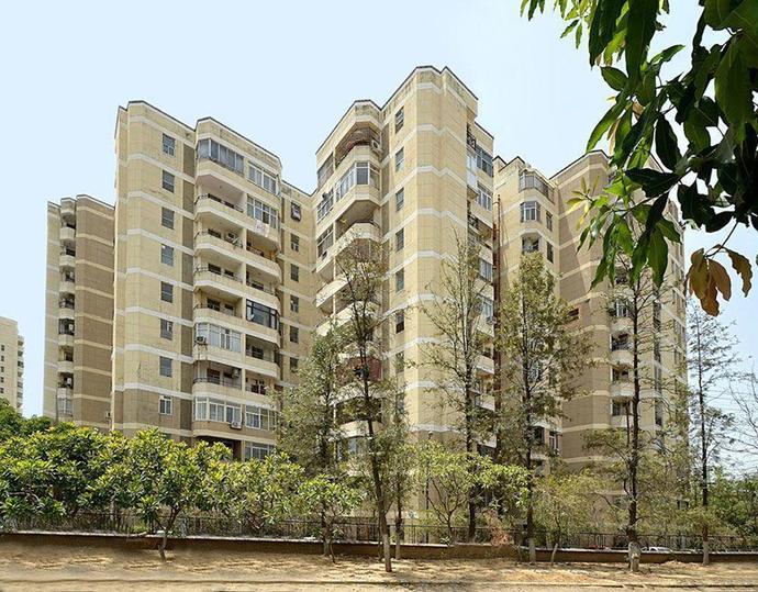 2200 Sqft 4 BHK Flat for sale in DLF Silver Oaks DLF Phase 1, Gurgaon