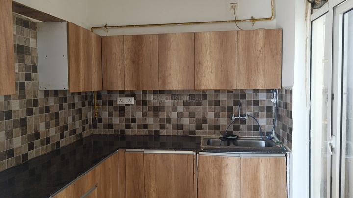 Prateek Grand Carnesia Main Image 1