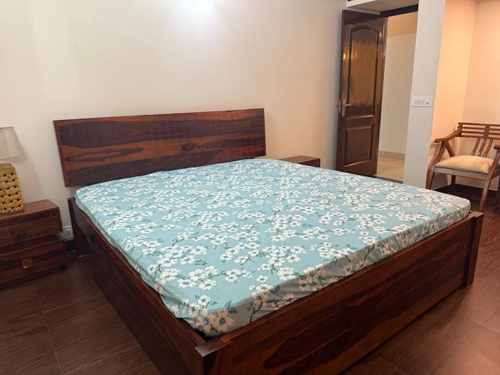 Central Aqua Front Towers Main Image 1