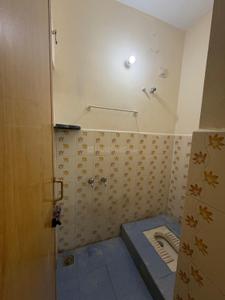 Bathroom Image of 300 Sq.ft 1 RK Duplex for rent in Maraimalai Nagar Part Chennai for Rs. 4500