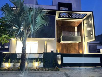 4 BHK Villa