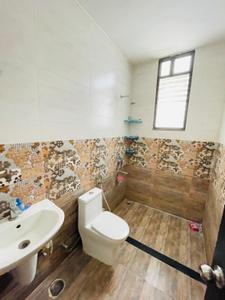 Bathroom Image of 1400 Sq.ft 4 BHK Duplex for rent in Agrawal Sagar Heritage, Bawadiya Kalan Bhopal for Rs. 32000