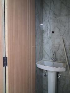 Common Bathroom Image of 1050 Sq.ft 2 BHK Apartment / Flat for sale in Sector 73 Noida for Rs. 4000001