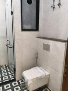 Common Bathroom Image of 1300 Sq.ft 2 BHK Builder Floor for rent in Sector 46 Gurgaon for Rs. 33000