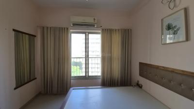 Bedroom Image of 1850 Sq.ft 3 BHK Apartment / Flat for rent in Adani The Meadows, Shantigram Ahmedabad for Rs. 45000