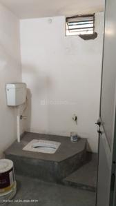 Bathroom Image of 750 Sq.ft 2 BHK Independent House for rent in Damodarpur Dhanbad for Rs. 6000