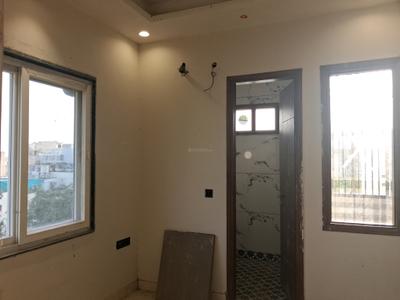 Bedroom Image of 900 Sq.ft 3 BHK Builder Floor for sale in Paschim Vihar New Delhi for Rs. 21000000