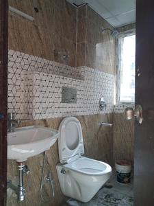 Common Bathroom Image of 1425 Sq.ft 3 BHK Apartment / Flat for sale in Unnati The Aranya, Sector 119 Noida for Rs. 10000000