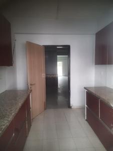 Kitchen Image of 1850 Sq.ft 3 BHK Apartment / Flat for rent in DLF New Town Heights, Sector 91 Gurgaon for Rs. 35000