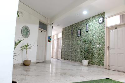 1 RK Studio
