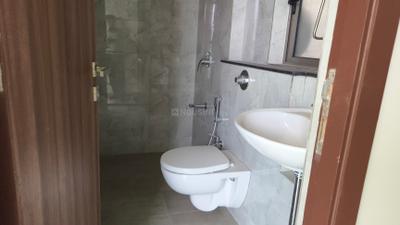 Image of 748 Sq.ft 2 BHK Apartment / Flat for rent in Sheth Irene Wing A Phase 1, Malad West, Mumbai for Rs. 59000
