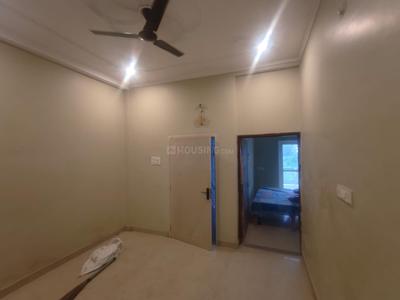 Bedroom Image of 850 Sq.ft 2 BHK Builder Floor for rent in Chitaipur Varanasi for Rs. 9000