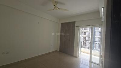 Bedroom Image of 1495 Sq.ft 3 BHK Apartment / Flat for sale in Gulshan Ikebana, Sector 143 Noida for Rs. 21000000