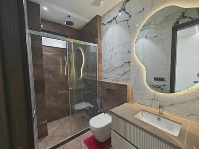 Bathroom Image of 2250 Sq.ft 4 BHK Builder Floor for sale in Preet Vihar New Delhi for Rs. 55000000