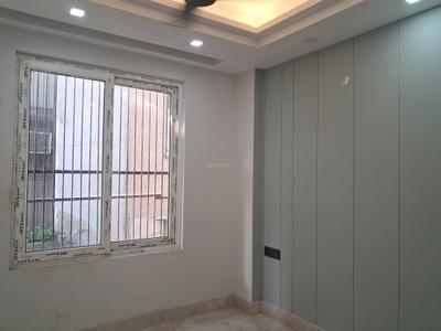 Bedroom Image of 1350 Sq.ft 3 BHK Builder Floor for sale in Paschim Vihar New Delhi for Rs. 26500000