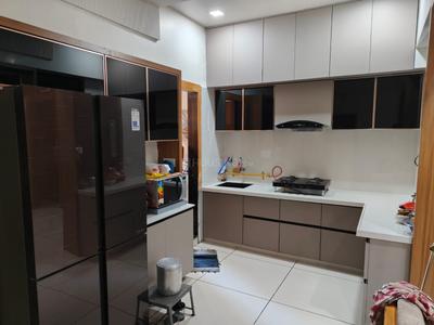 Kitchen Image of 2340 Sq.ft 3 BHK Apartment / Flat for sale in Raghuveer Royal Repose, Nikol Ahmedabad for Rs. 12500000