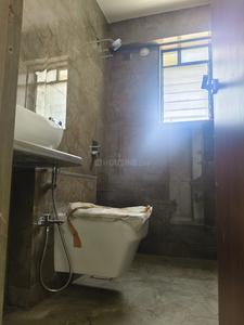 Bathroom Image of 750 Sq.ft 2 BHK Apartment / Flat for sale in Chembur Mumbai for Rs. 20000000