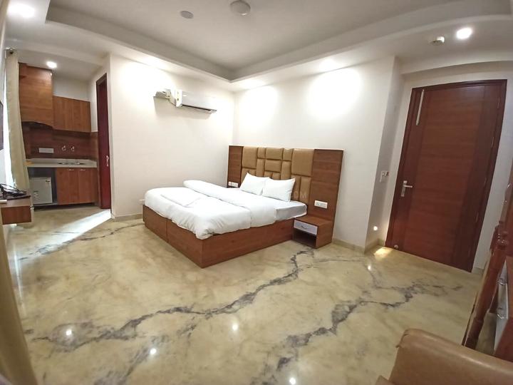 Outram Lines, GTB Nagar Main Image 1