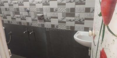 Bathroom Image of 2000 Sq.ft 4 BHK Independent House for sale in Eloor Kochi for Rs. 6000000