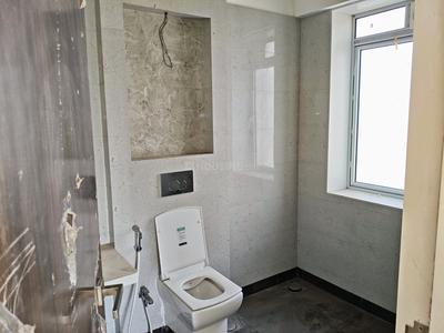 Bathroom Image of 1380 Sq.ft 3 BHK Apartment / Flat for sale in Tridhaatu Aaroha, Matunga East Mumbai for Rs. 51700000