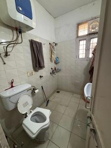 Bathroom Image of 1600 Sq.ft 3 BHK Apartment / Flat for sale in CGEWHO Kendriya Vihar 2, Sector 82 Noida for Rs. 16500000