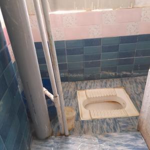 Bathroom Image of 450 Sq.ft 1 BHK Independent House for rent in Kombakkam Puducherry for Rs. 3600