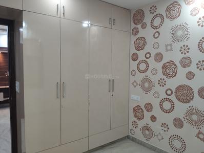Bedroom Image of 1400 Sq.ft 3 BHK Builder Floor for rent in Preet Vihar New Delhi for Rs. 35000