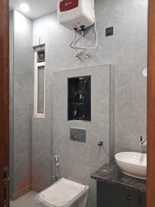 Bedroom One Image of 1350 Sq.ft 3 BHK Builder Floor for sale in Paschim Vihar New Delhi for Rs. 27500000