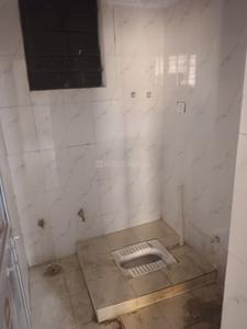 Bathroom Image of 845 Sq.ft 2 BHK Apartment / Flat for rent in Quantum DNR Apartment, Sipara Patna for Rs. 15000